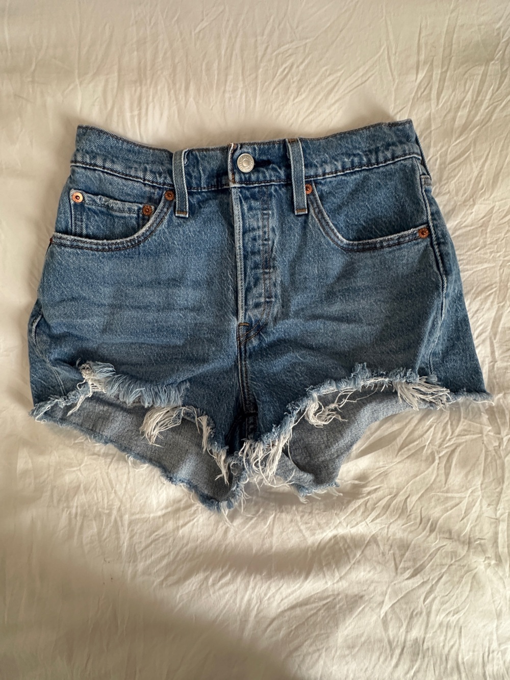 Levi blue shorts size 27